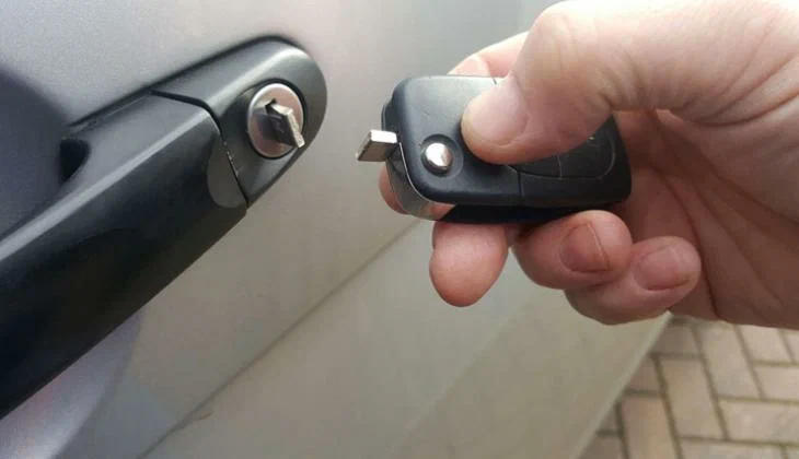 Broken Key Extraction Detroit